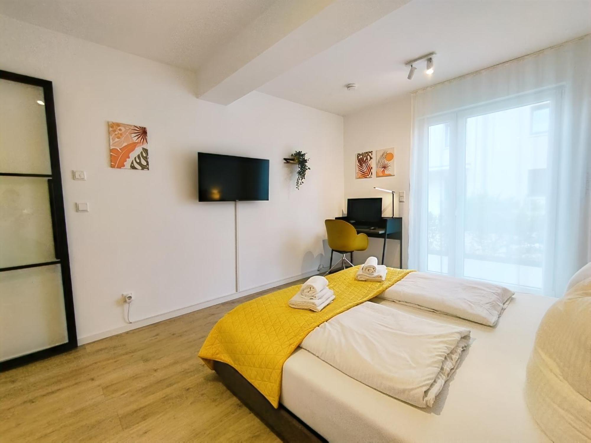 Bright Apartment Fuer Bis Zu 5 Erlangen Buitenkant foto